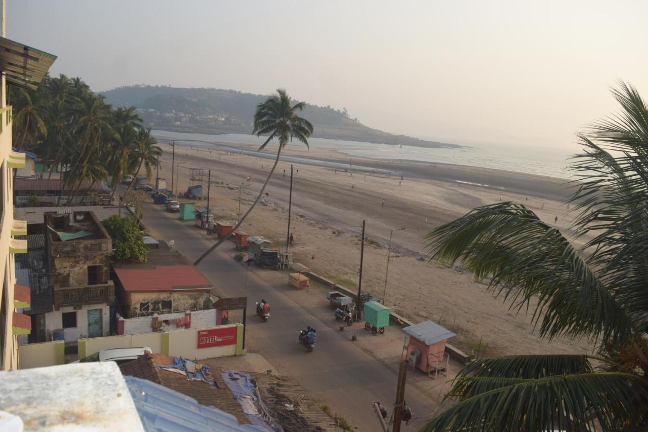 Hotel Murud Marina エクステリア 写真