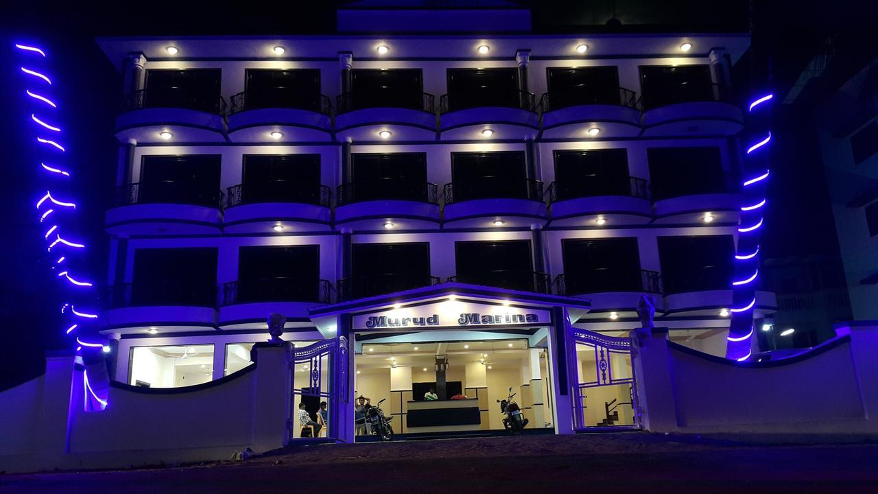 Hotel Murud Marina エクステリア 写真